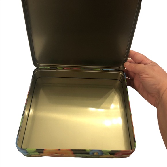 Mary Engelbreit She Who Laughs Metal Tin - Picture 4 of 8